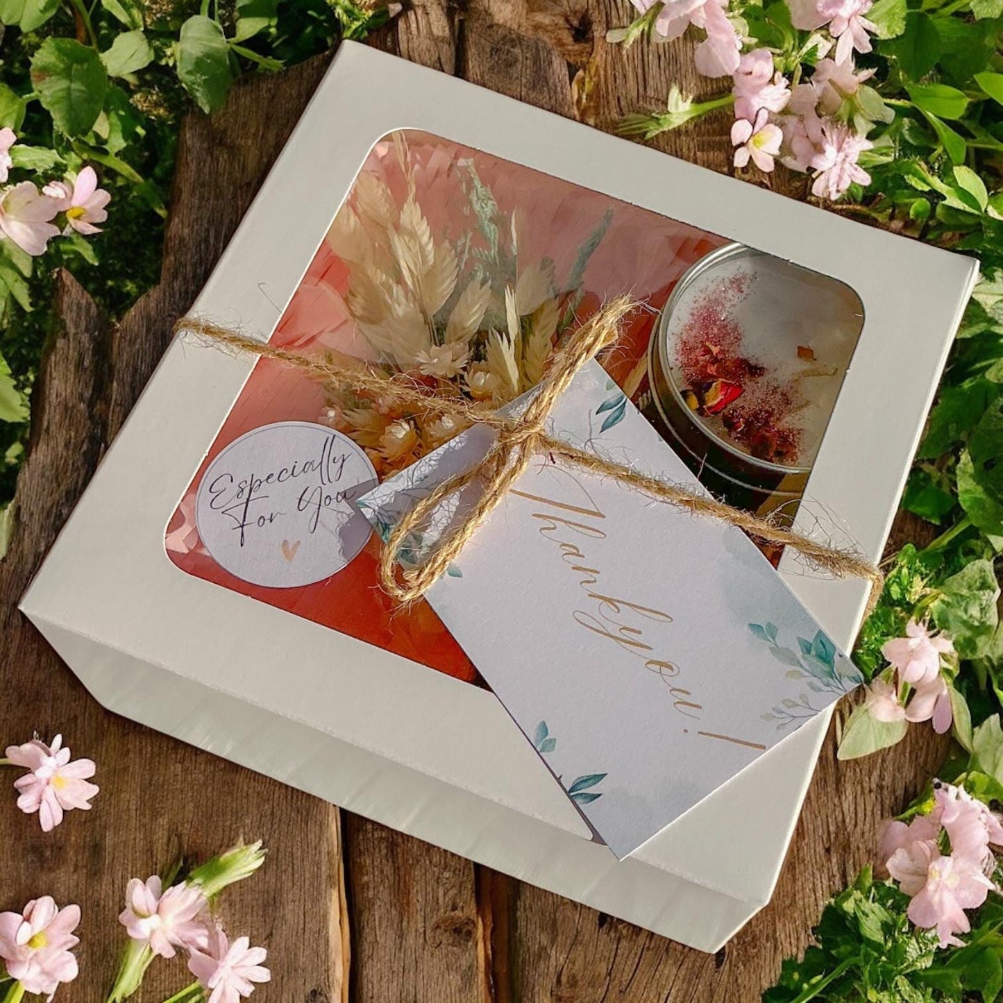 Chakra Crystal Gift Box with Candle, Dried Flowers and Info Card