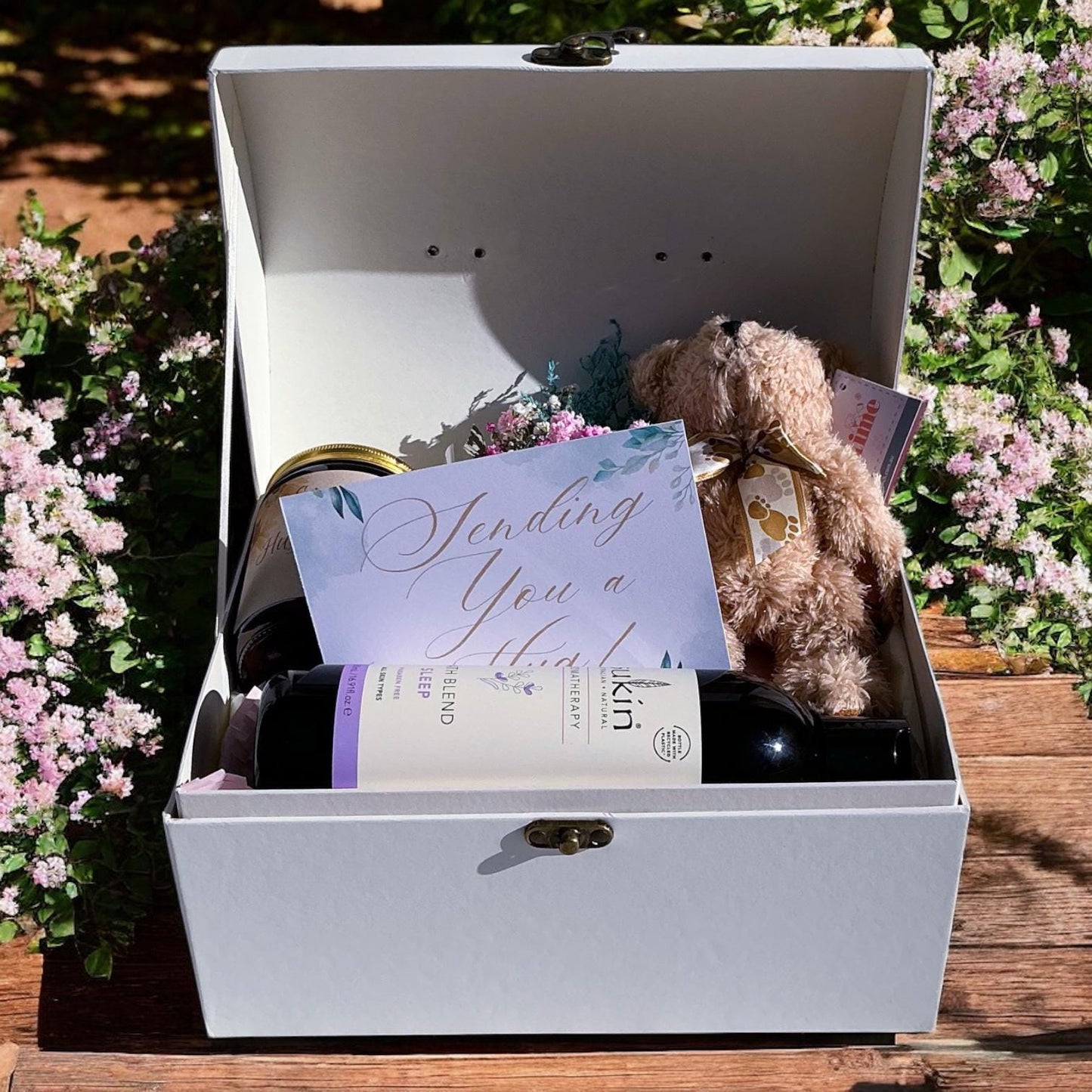Sending a Hug Vintage Style Gift Box