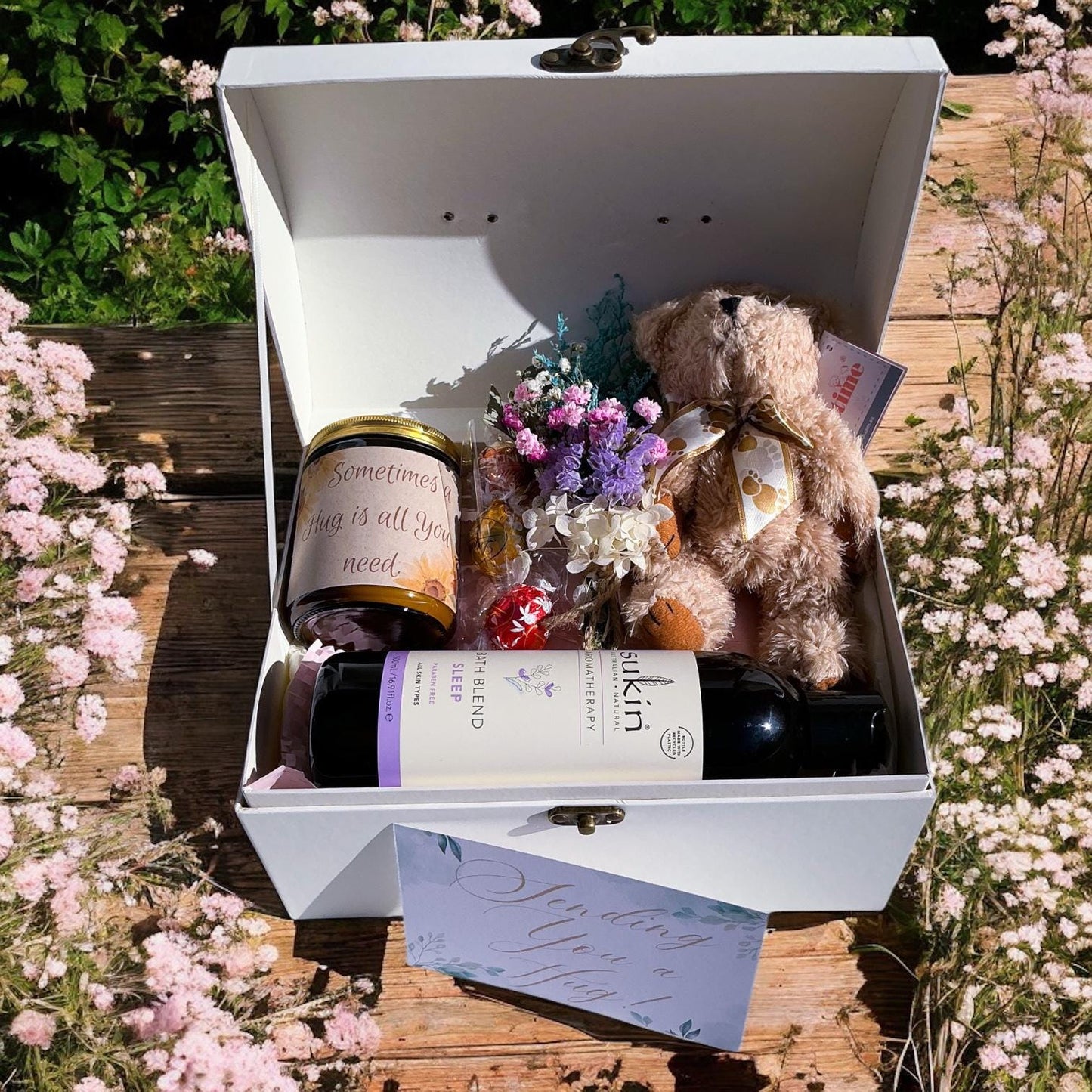 Sending a Hug Vintage Style Gift Box