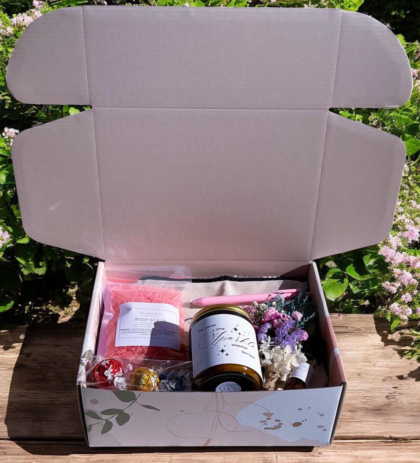 She Leaves a Little Sparkle Gift Box