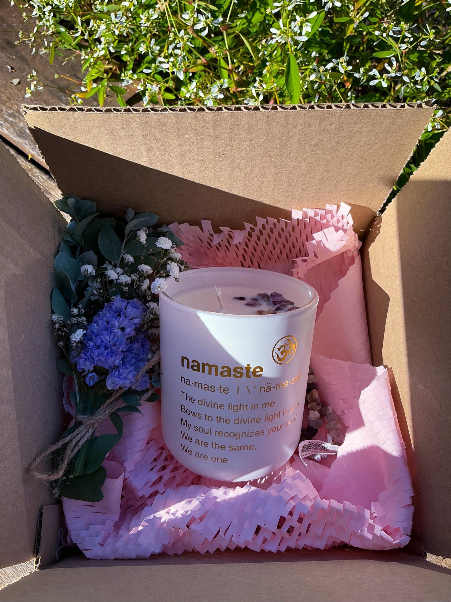 Crystal Candle Gift Box with Bracelet – Amethyst or Rose Quartz – Self Care Gift – Namaste Candle – Spiritual Gift for Her –Healing Gift Box