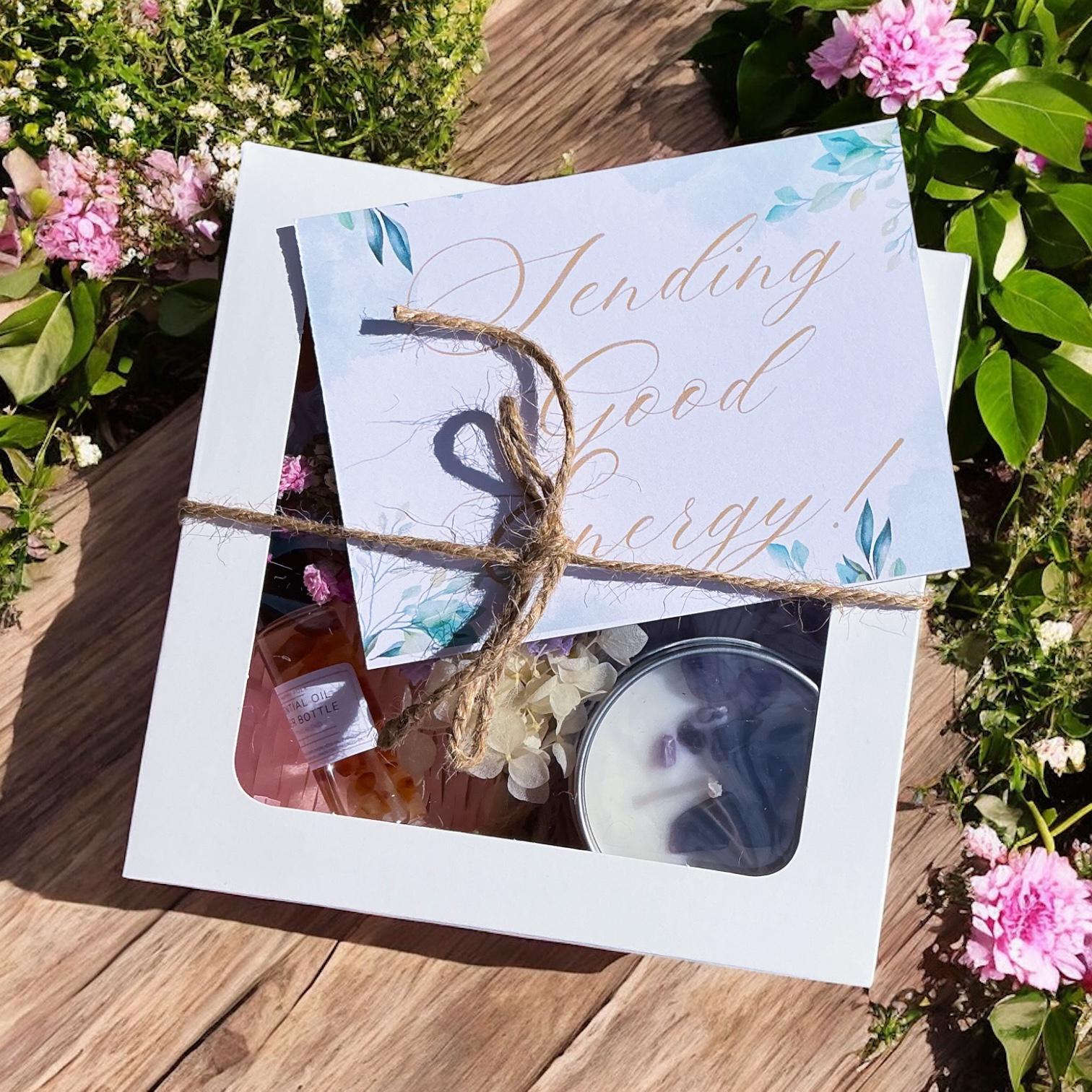 Crystal Candle Gift Box with Dried Flower Posie & Essential Oil Roller Bottle