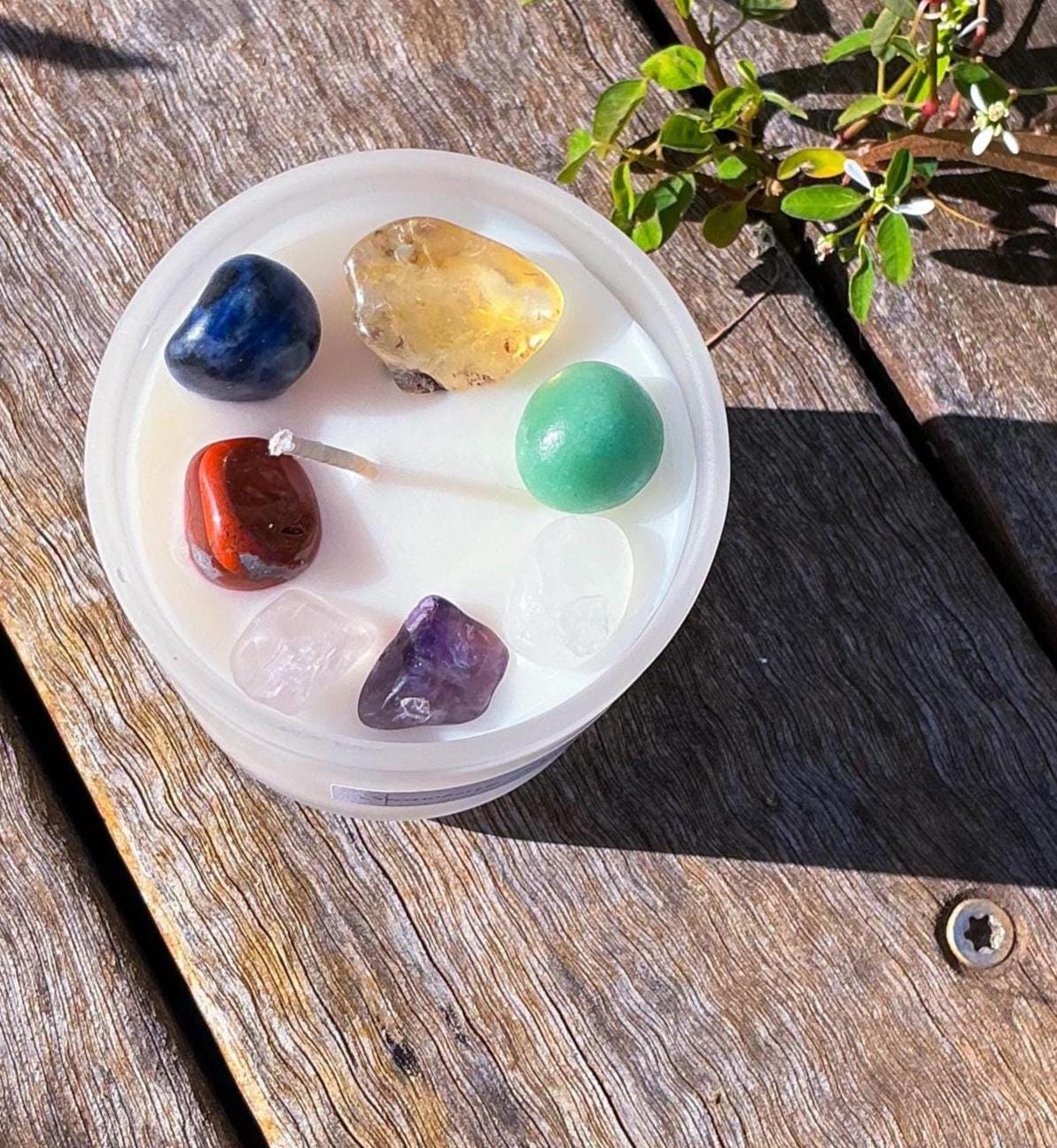 Chakra Crystal Candle & Bracelet Gift Box–Aromatherapy Candle with Crystals + Chakra Bracelet+Dried Floral Posy–Spiritual Self Care Gift
